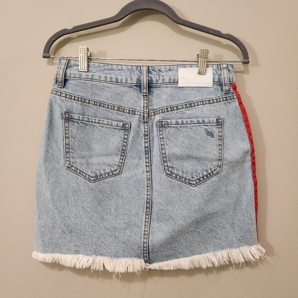 KENDALL + Kylie Denim Side Stripe Mini Skirt Size 26‎ - Picture 7 of 8
